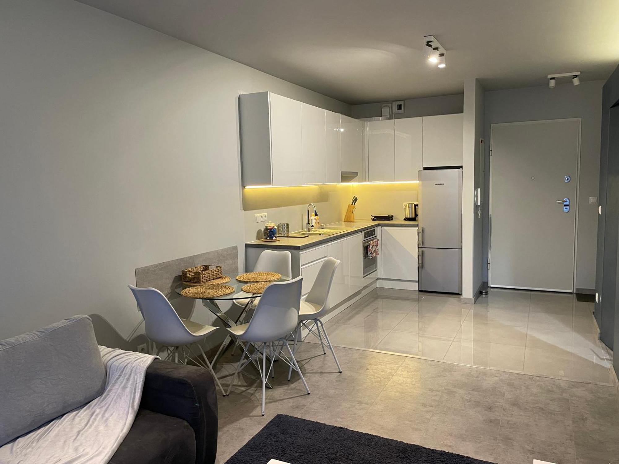 Wenecjanska Comfort Apartment, Free Parking, Self Check-In 24H Poznan Ngoại thất bức ảnh