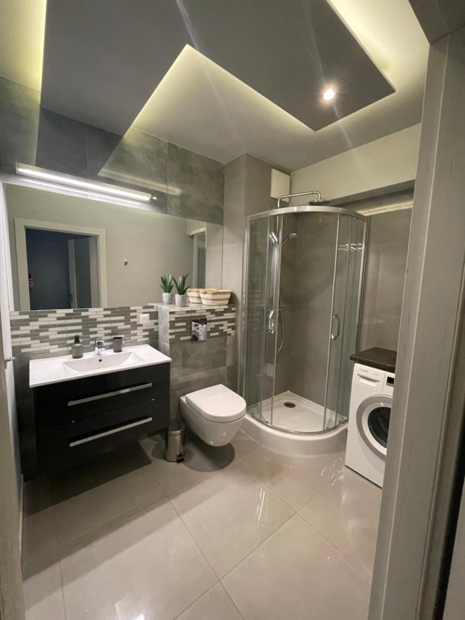 Wenecjanska Comfort Apartment, Free Parking, Self Check-In 24H Poznan Ngoại thất bức ảnh